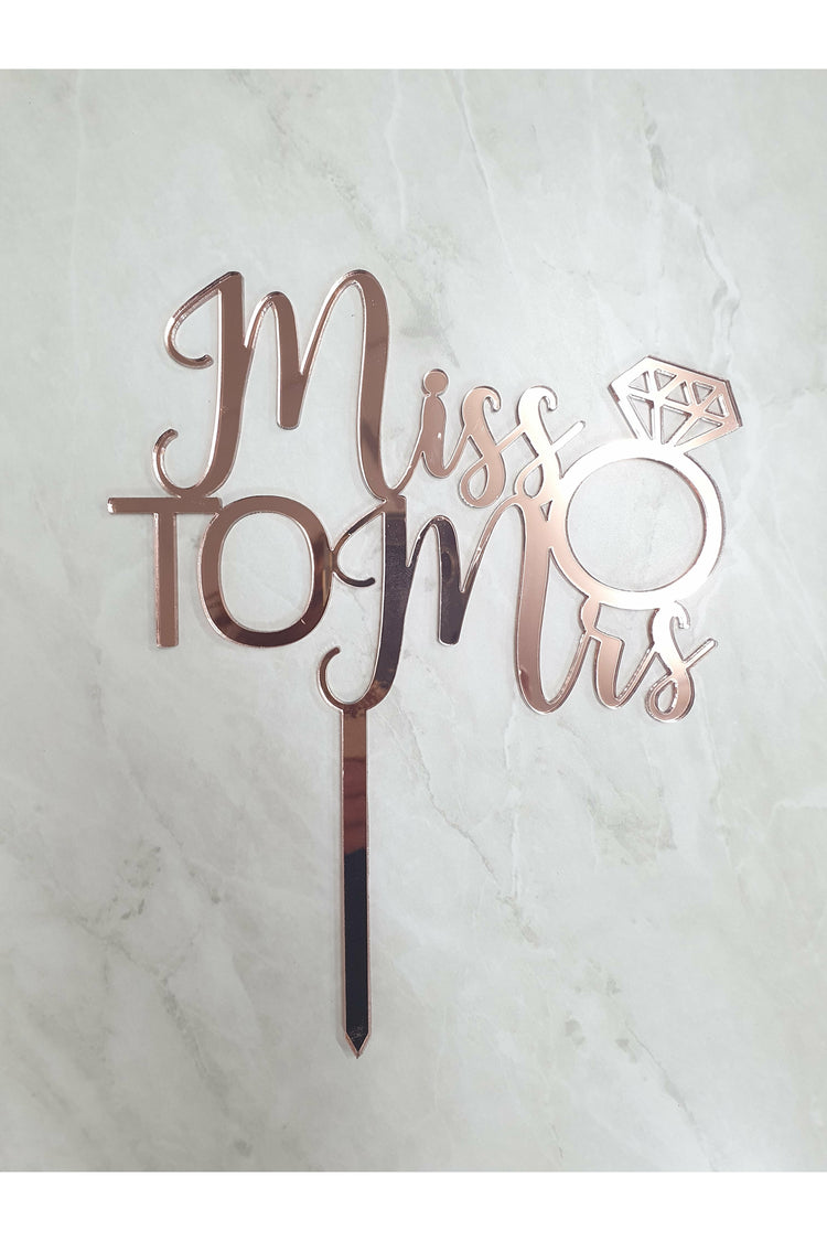 Cake Topper; cake topper Queensland, cake topper , engagement.