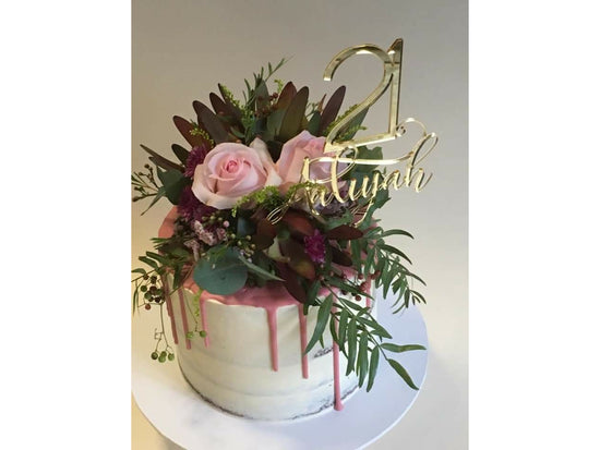 Cake Topper; cake topper Queensland, cake topper ,girl cakes, 21st birthday cakes.