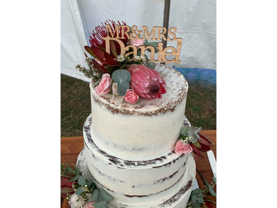 cake toppers,cake decorating,wedding cakes,engagement cakes