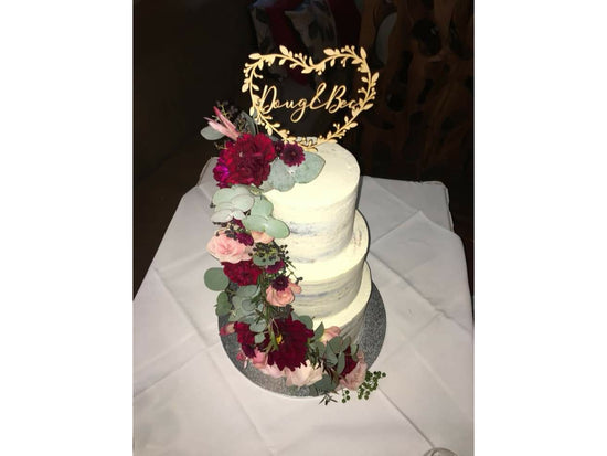 cake toppers,cake decorating,wedding cakes,engagement cakes